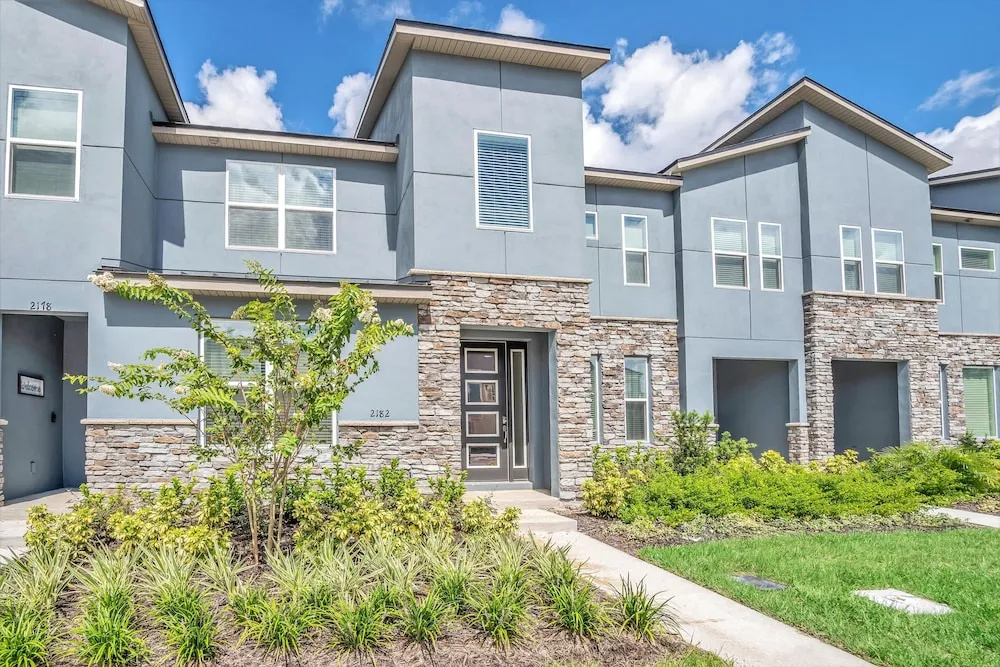 Cooper Villa Windsor At Westside 4