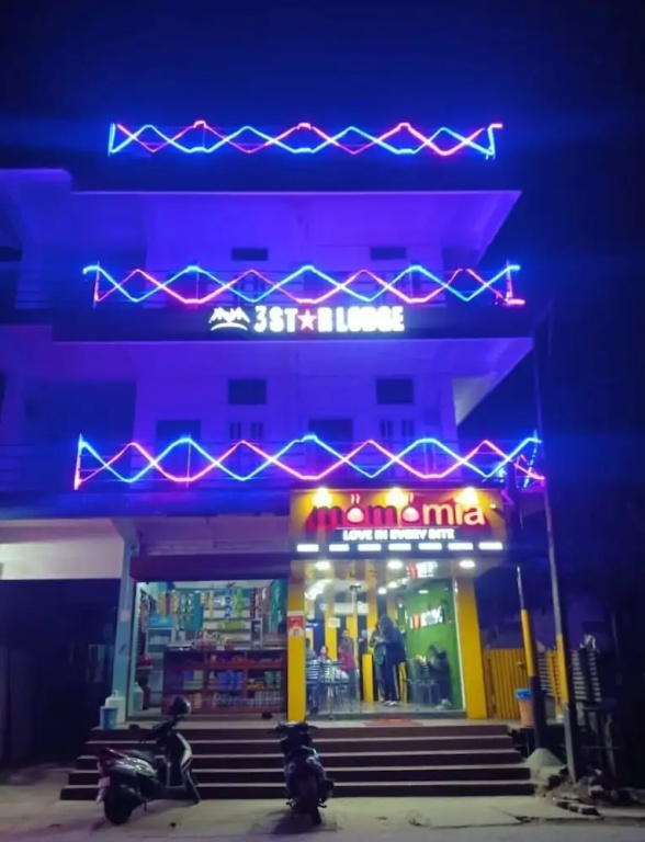 3 Star Lodge