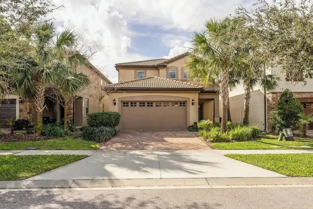 Pet Friendly Amazing 5 BR Sleeps 10