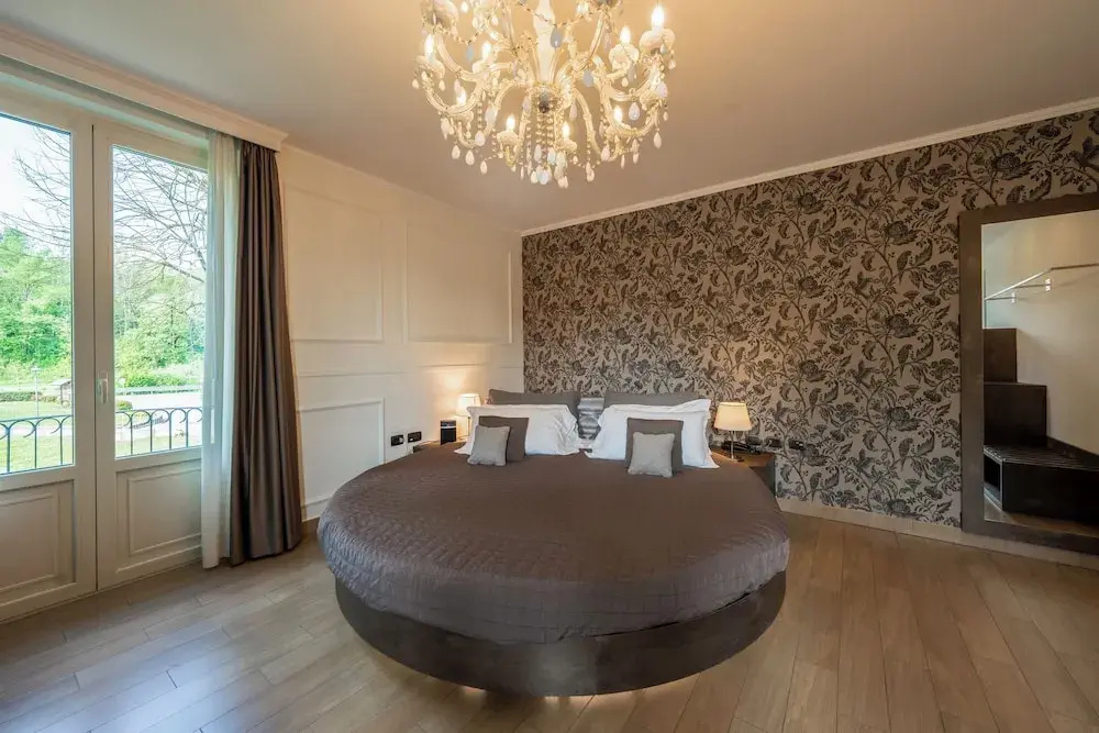 Suite with balcony