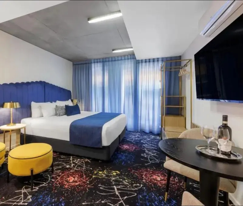 2 Bedrooms Executive Suite with balcony