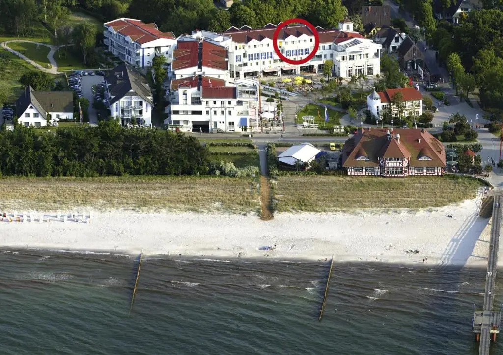 Apartment with balcony and with sea view