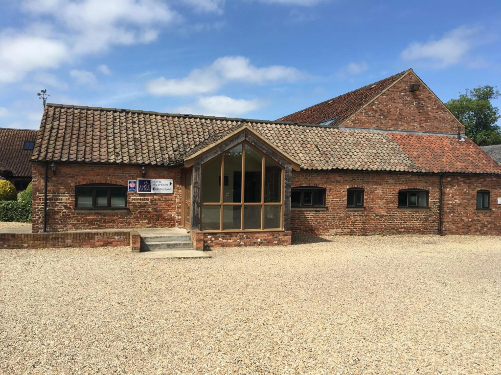 Hall Farm Hotel & Restaurant