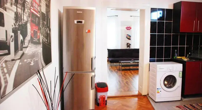 Traian's Apartments