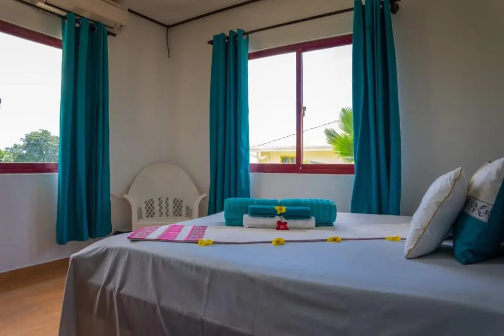 3 Bedrooms Apartment
