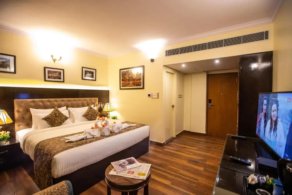 Superior Double room (full double bed)
