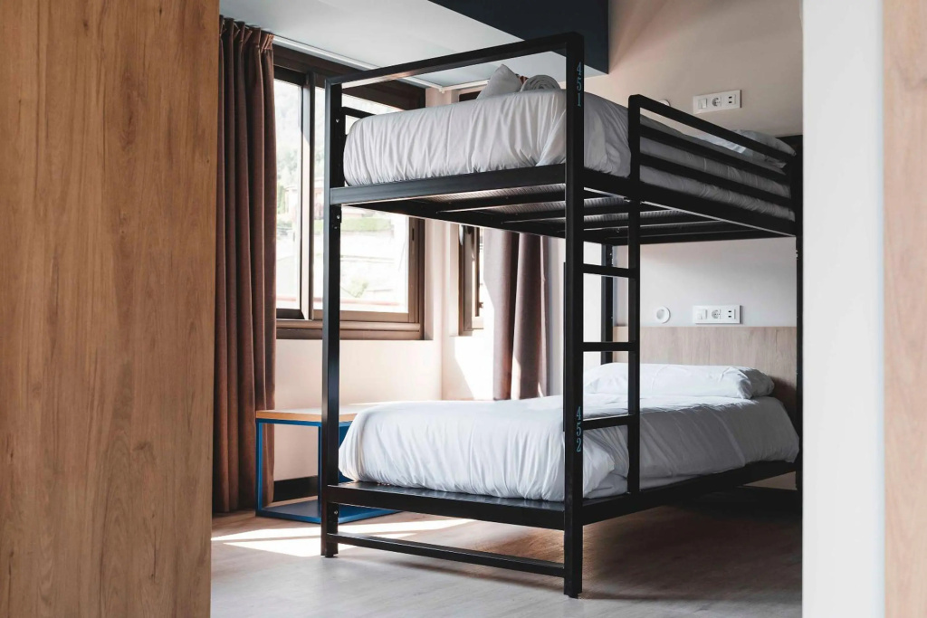 Font Andorra Hostel by Nexta — 4