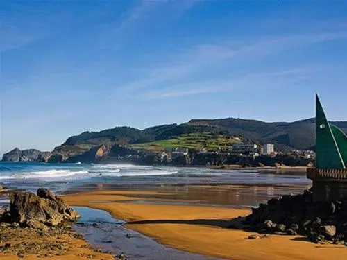 Beach & Waterfront