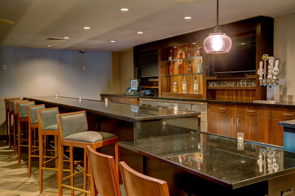 Holiday Inn Hotel & Suites-Milwaukee Airport by IHG - Général