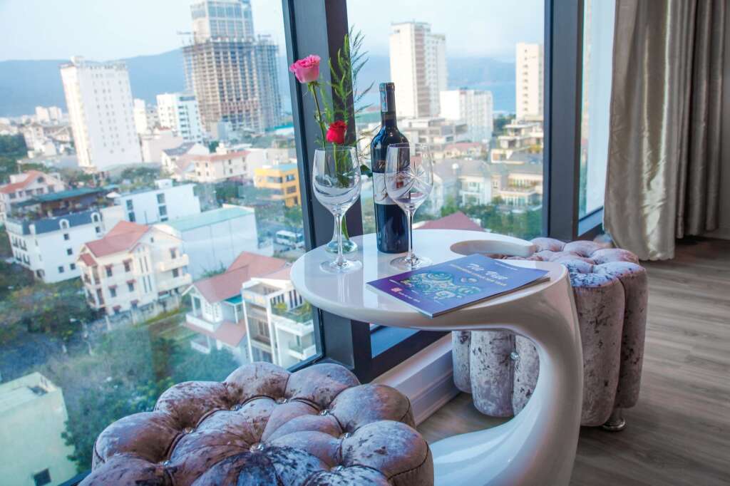 Royal Beach Hotel