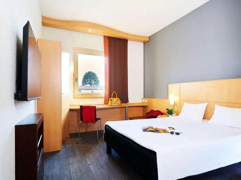 ibis Como - Chambres