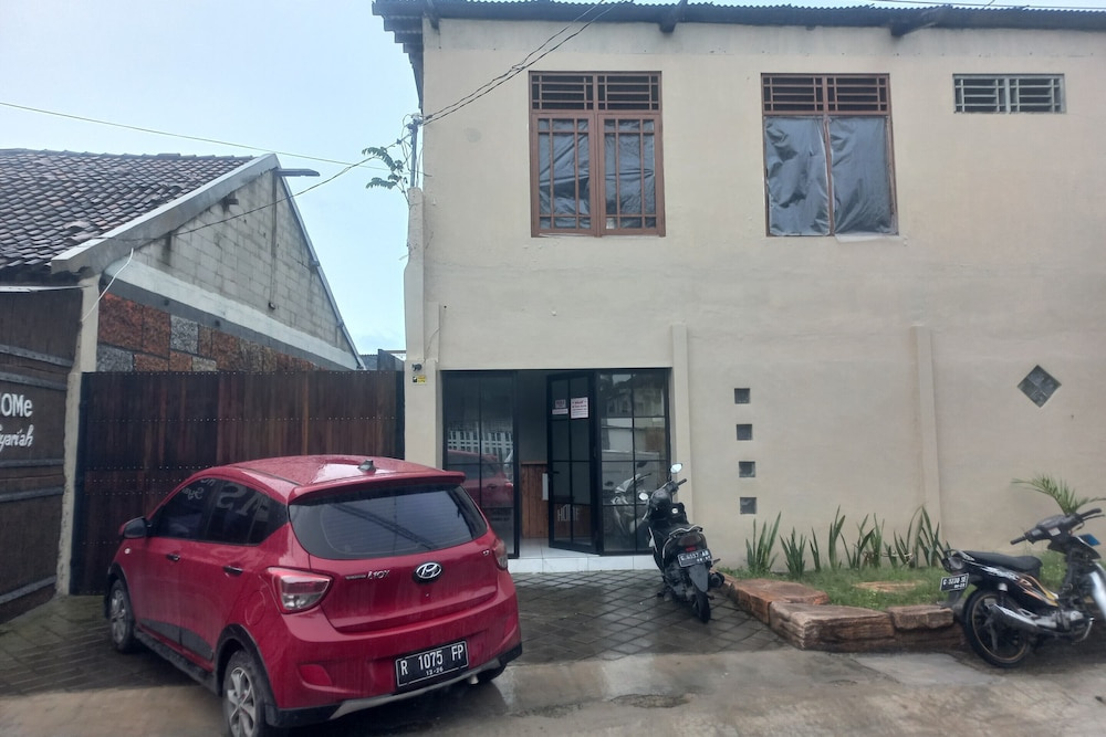 OYO 95184 Ms Home Syariah