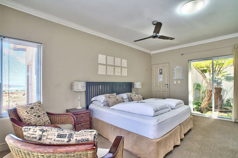 At The Rocks - фото 6