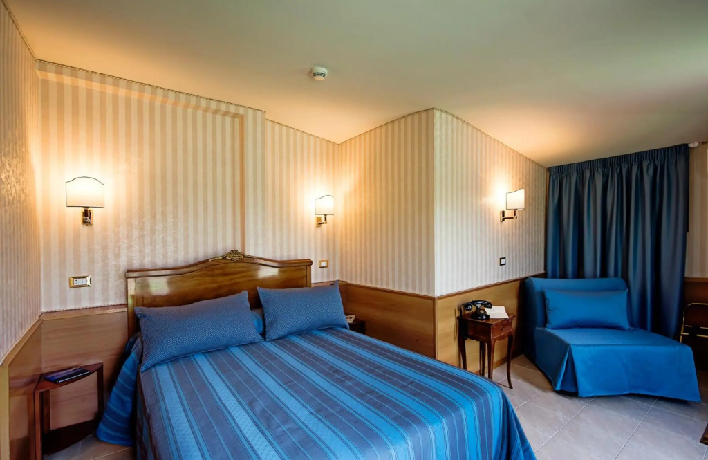 Hotel photo 32