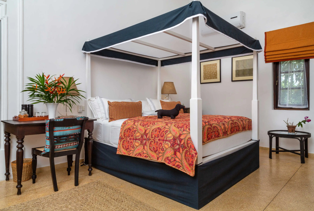 Standard Double room (full double bed)