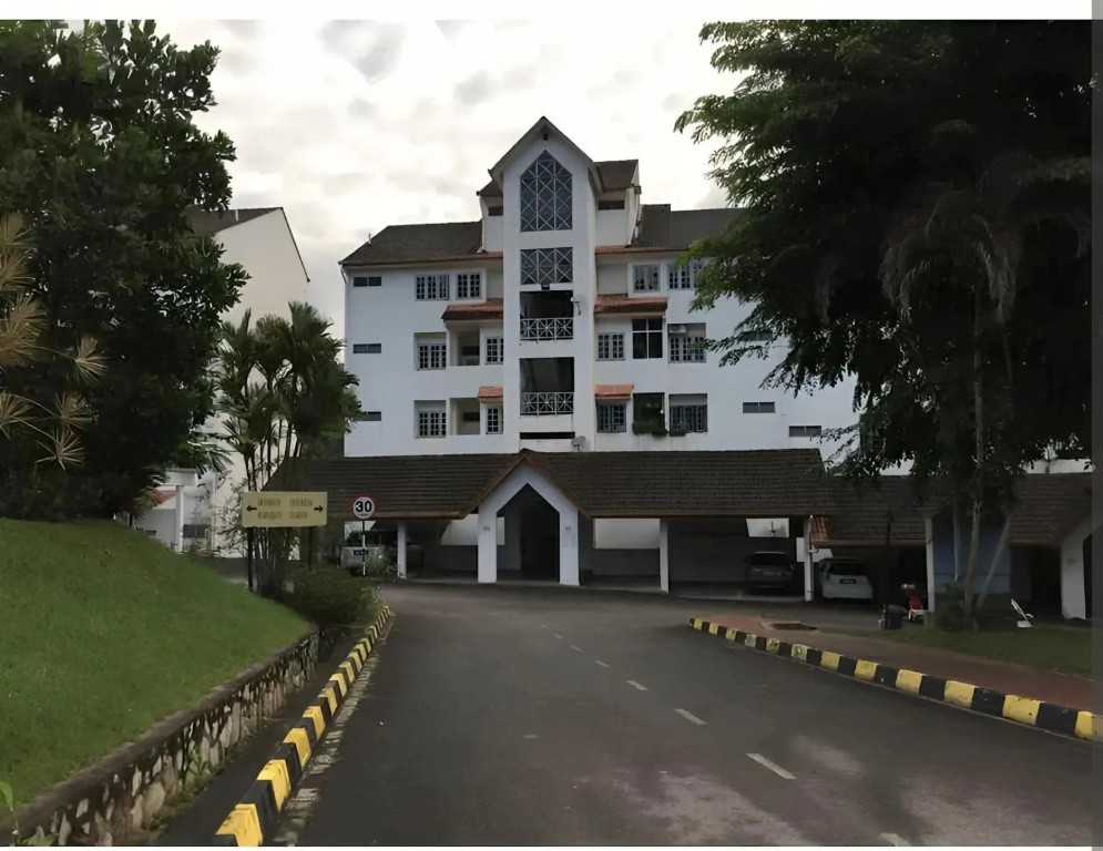 Bukit Tinggi Fuchsia Hillhomes