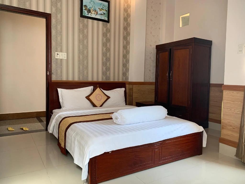Standard Double room (full double bed)