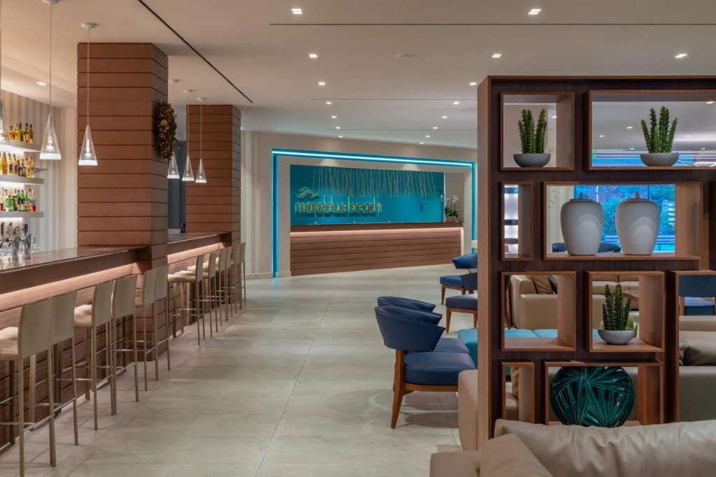Lobby & Reception