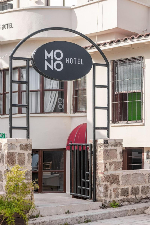 Mono Hotel — фото