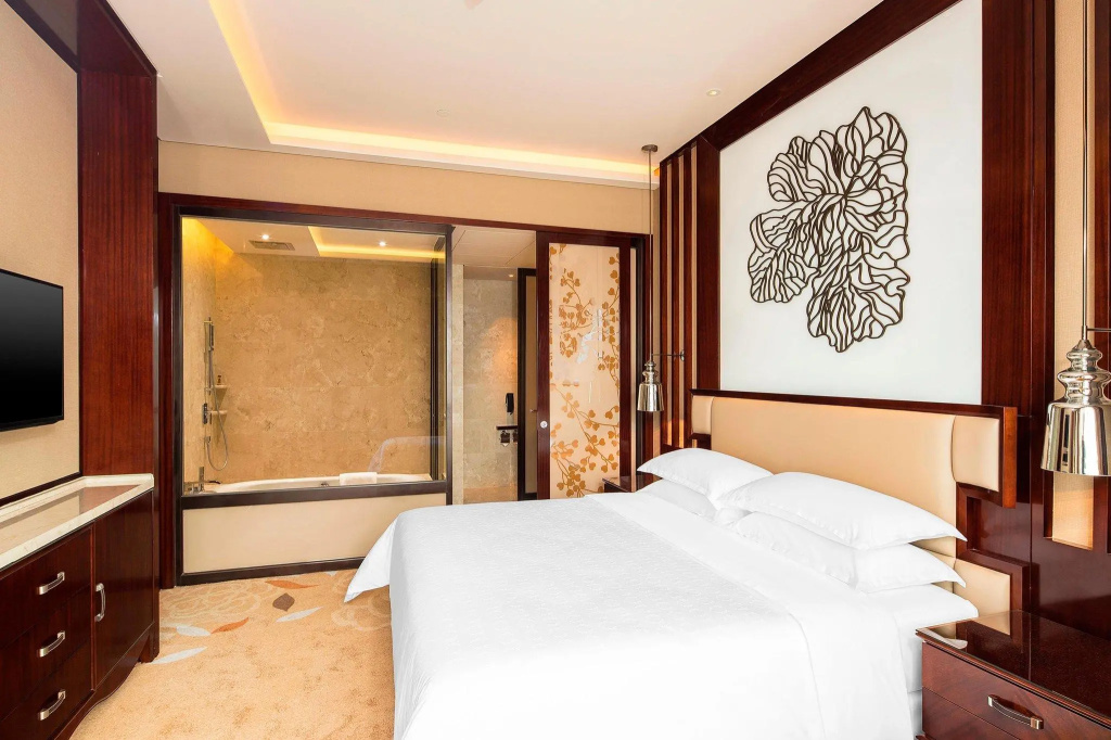 1 Bedroom Double Junior Suite (full double bed)