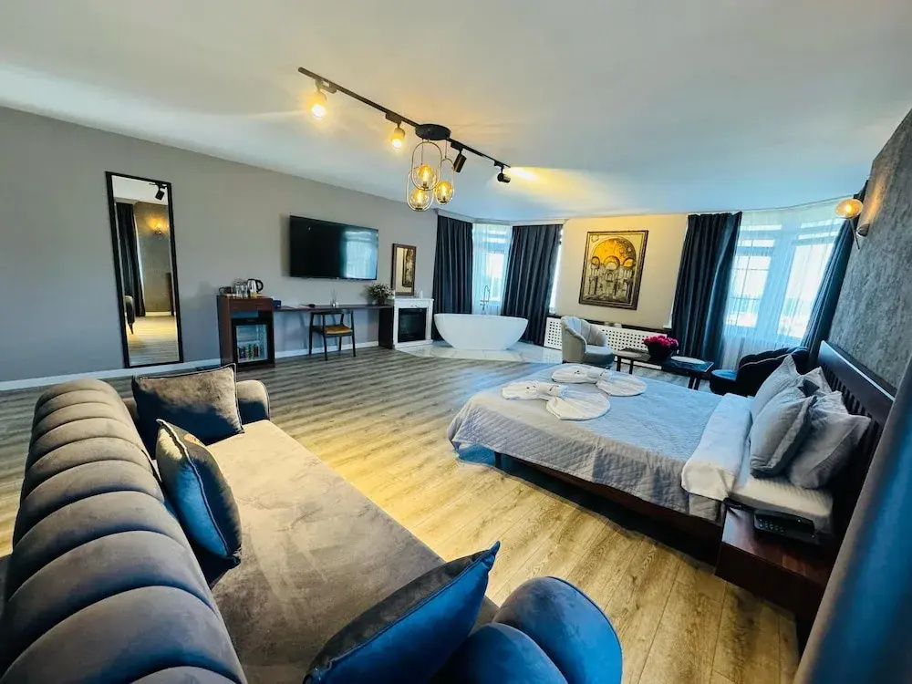 Luxury room with balcony and with sea view