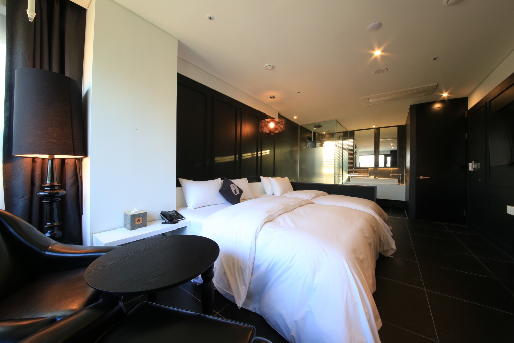 Hotel the Designers Seoul Station by null