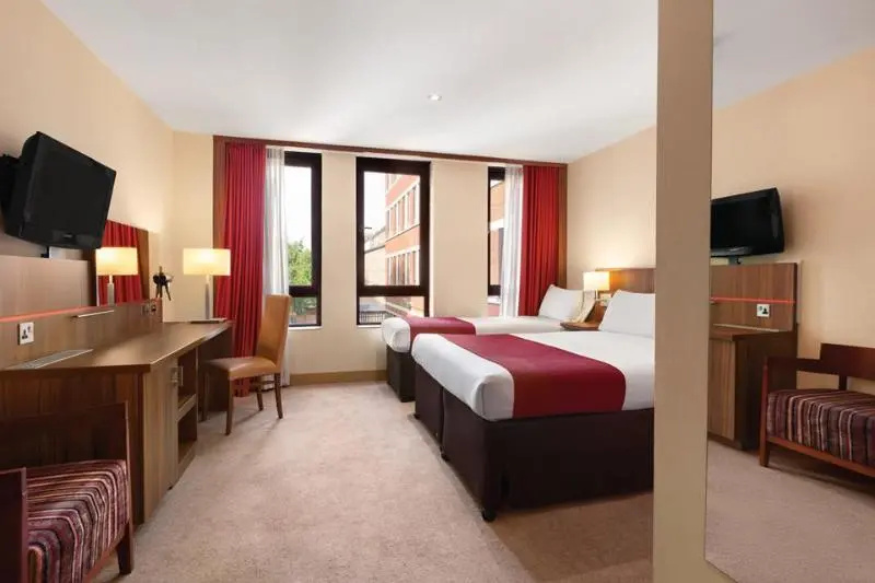 Ramada by Wyndham Hounslow - Heathrow East - Chambres