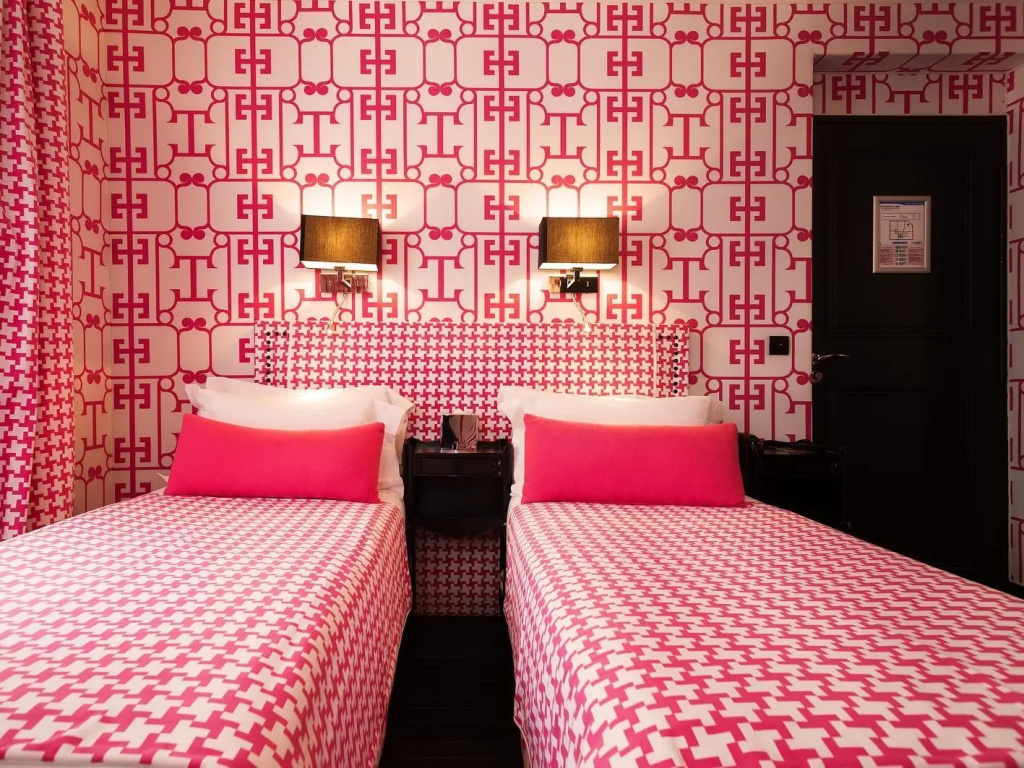 Superior Double room (full double bed)