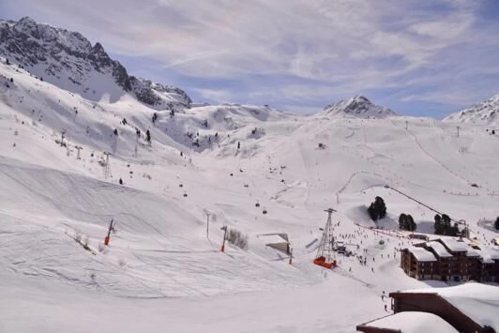 Belle Plagne 3 Room Apartment on the Slopes for 7 People of 48 m² Ner307