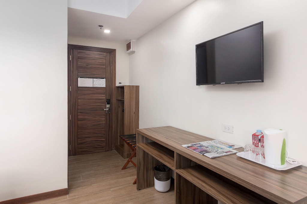 ZEN Rooms M. Velez Street by null