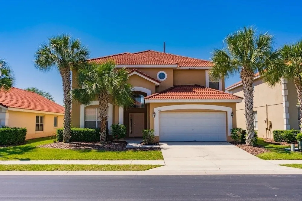 Daniel's Solana House 6 Bedroom Home by Redawning