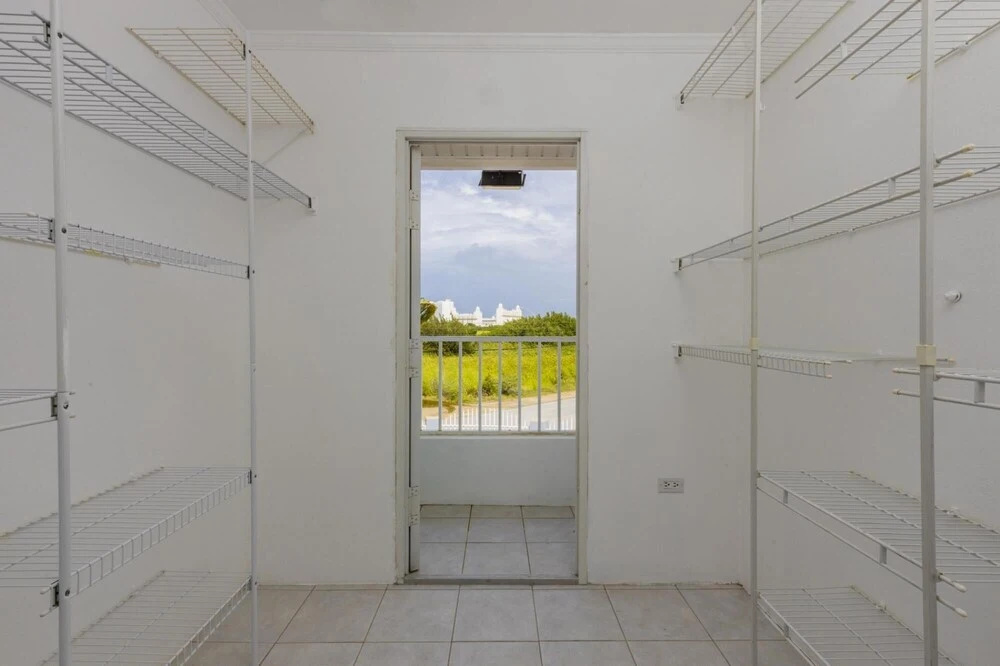 4BR 4BA Villa w Private Pool Eagle Palm Beach