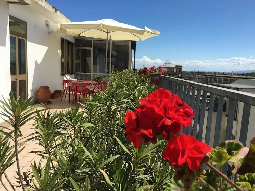 Standard Double room with balcony (full double bed)