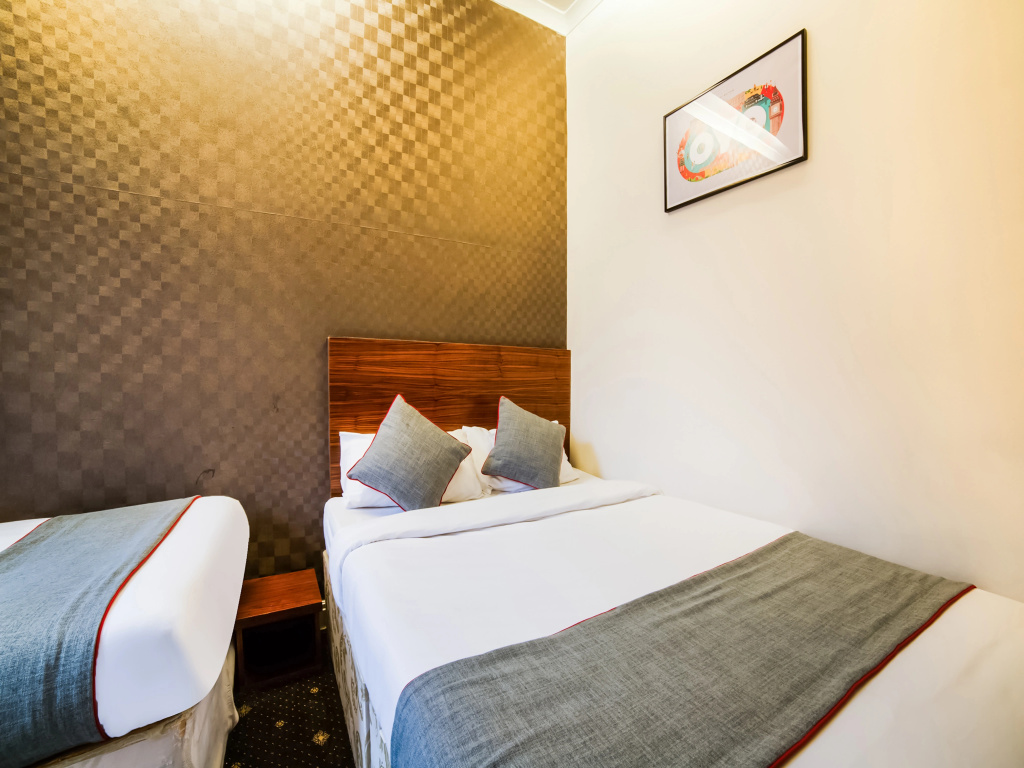 Отель The Park Hotel в Лондоне
