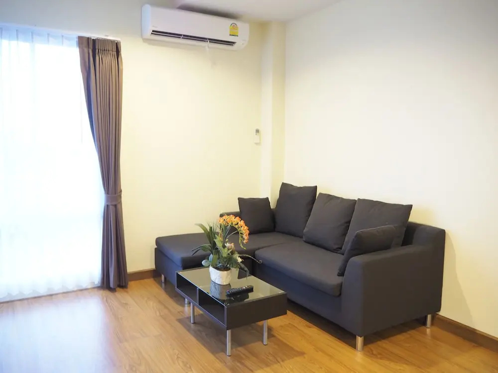 Suksomboon Hotel - Chambres