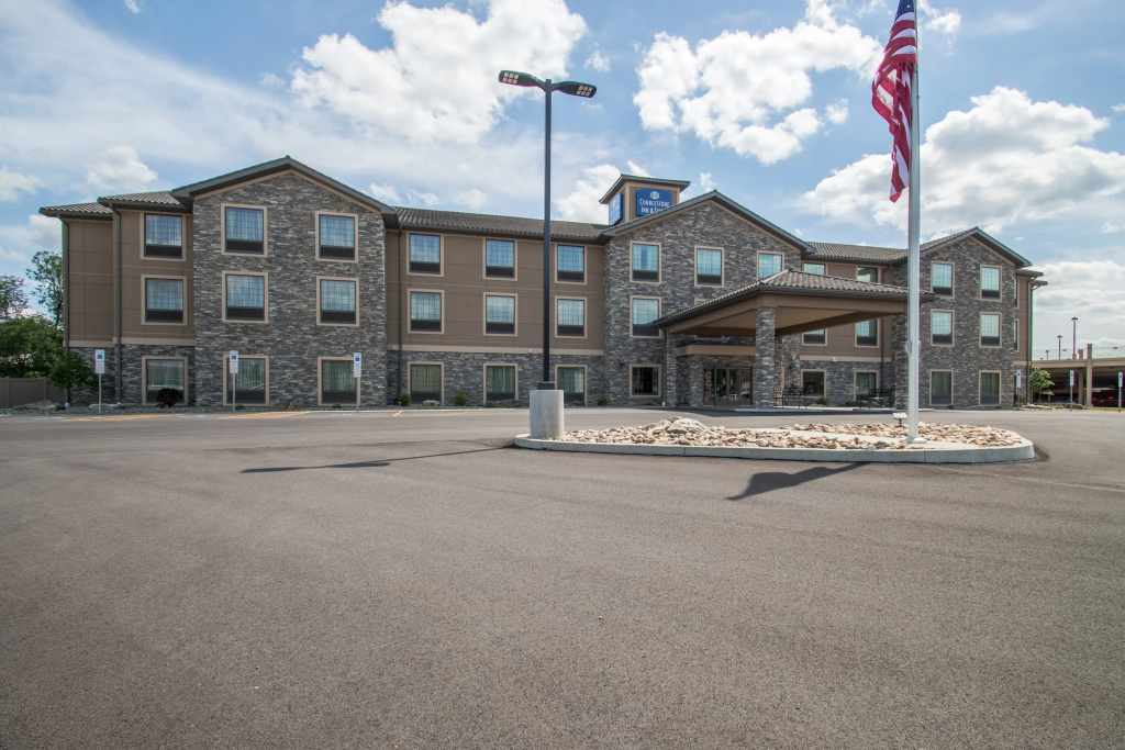 Creekstone Inn & Suites