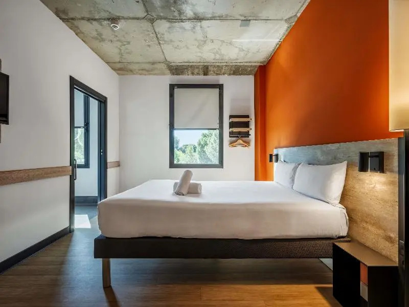 Двухместный номер Standard двуспальная кровать в Ibis Budget Madrid Aeropuerto