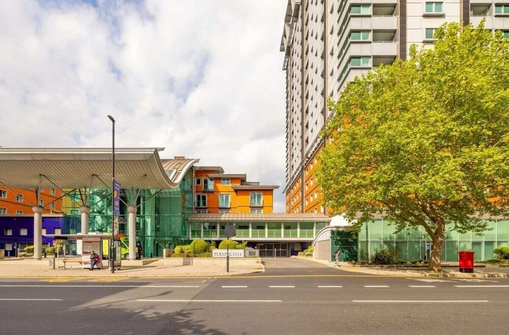 The Lambeth Flat - Modern 2bdr Flat With Parking and Terrace