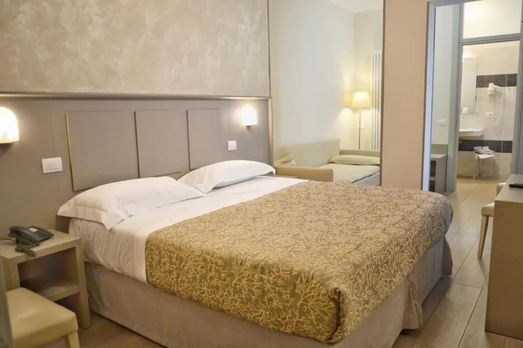 Triple room