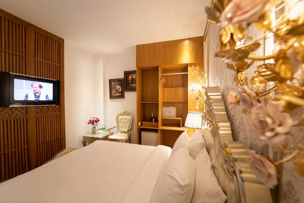 The White Hotel 8A Thai Van Lung - Chambres