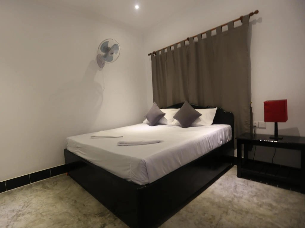 Superior Double room (full double bed)