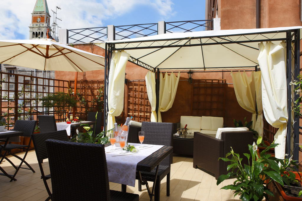 Hotel photo 13