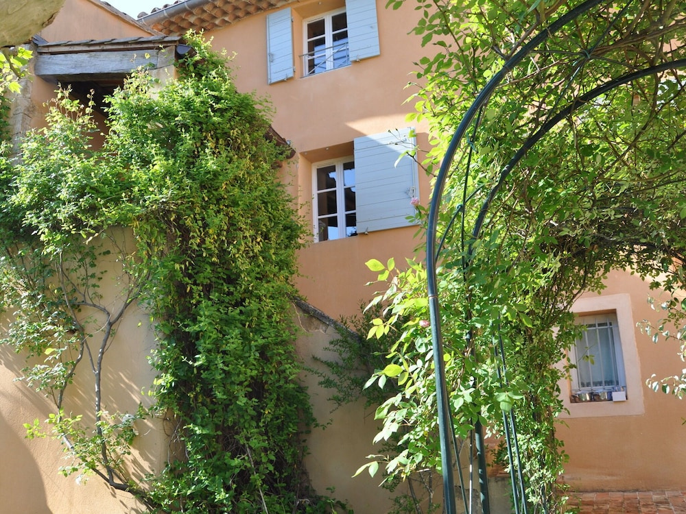 The Awning Housecosy Holiday Home in Rustrel With Swimming Pool