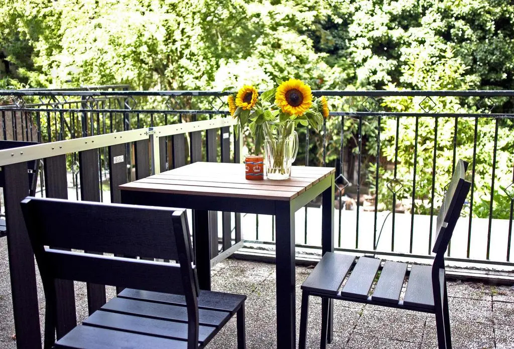 Balcony & Terrace