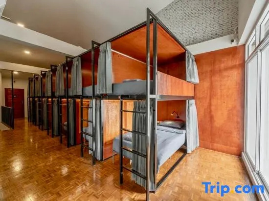 Кровать в общем номере в Ed Hostel Rachamakka