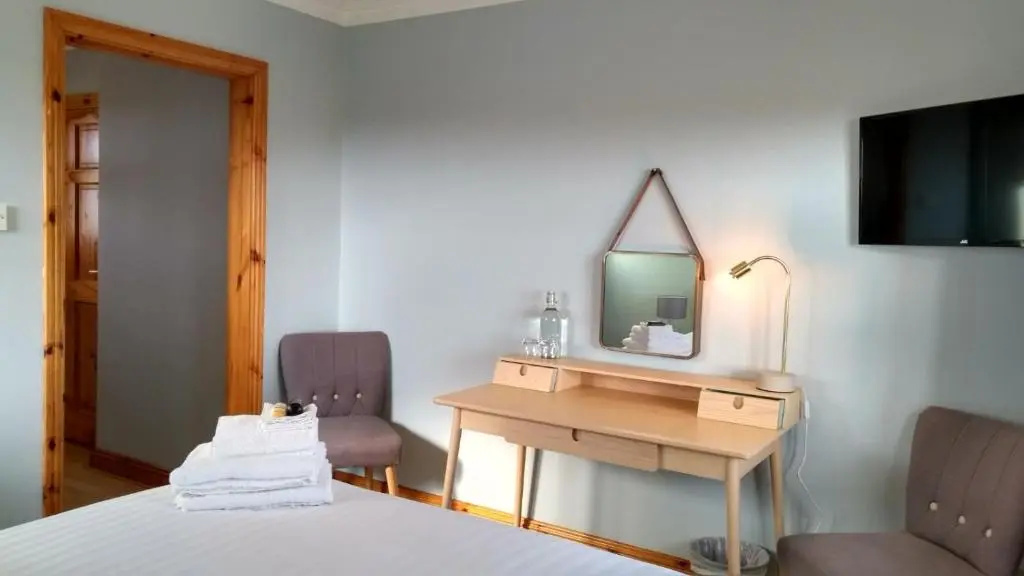 Standard Double room with sea view (full double bed)