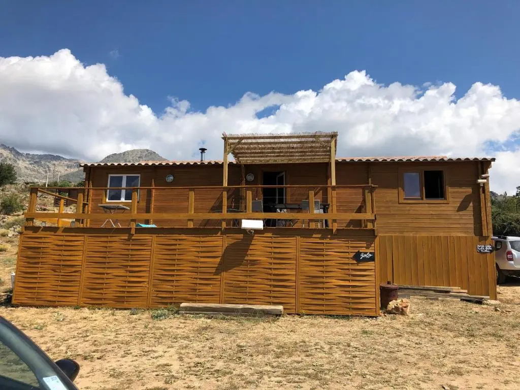 3 Bedrooms Chalet