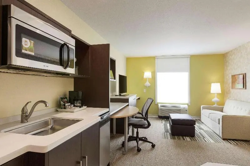 Home2 Suites by Hilton Canton - Chambres