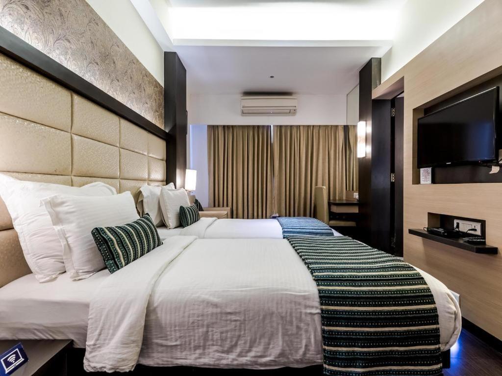 Hotel Green park rooms by null