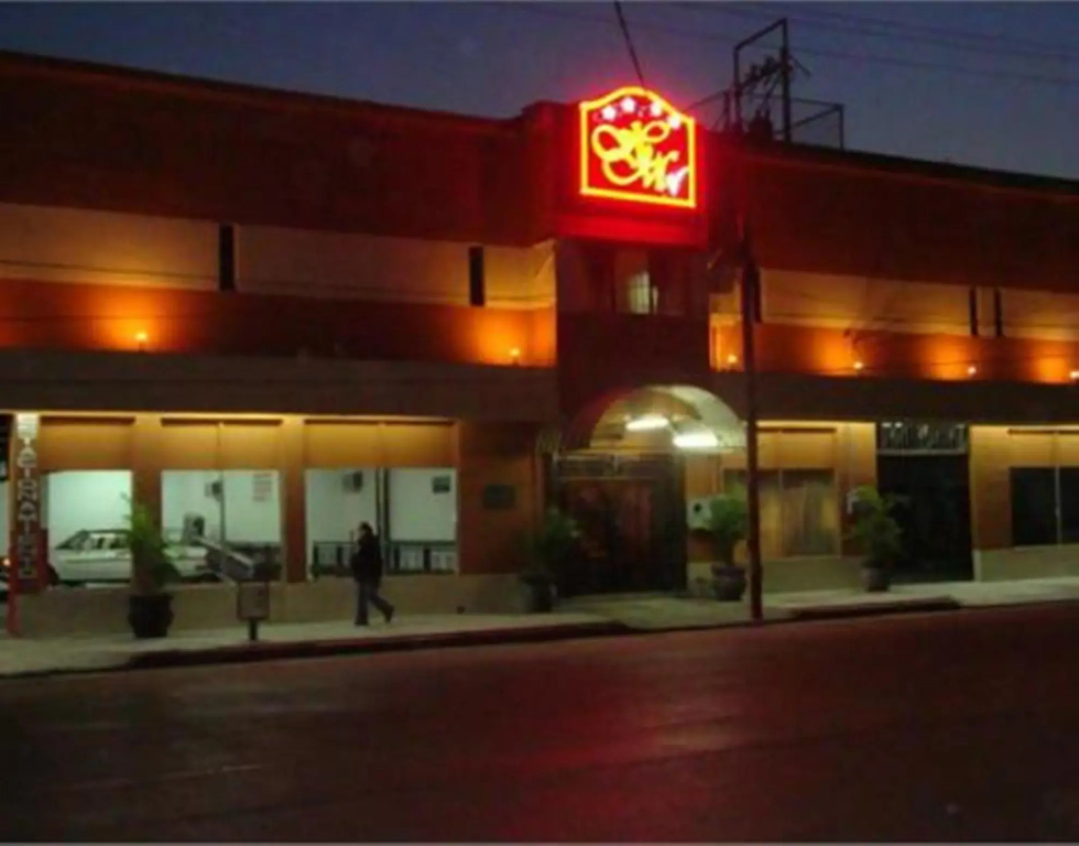 Hotel Mirage Diagonal
